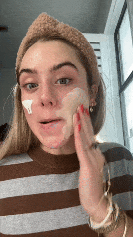 Fond de ten Magic Adaptiv 4-în-1 SPF 50+ – Potrivire Instantă a Culorii